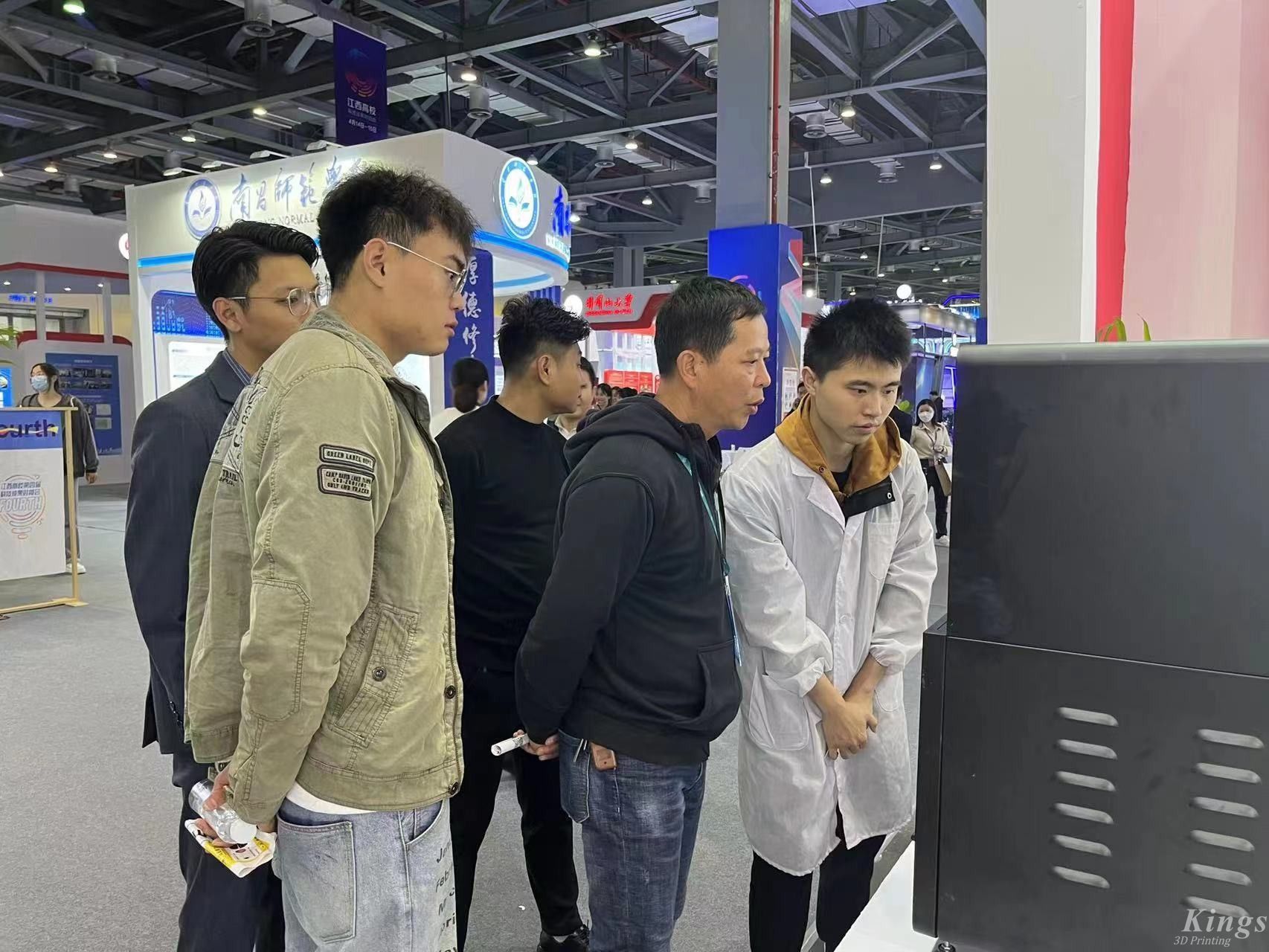 金石三維陶瓷3D打印解決方案亮相第四屆江西高?？萍汲晒麑?duì)接會(huì)